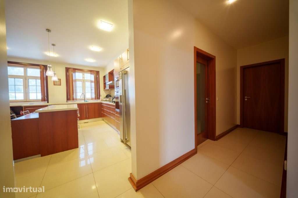 Moradia T5 - Tomar, inserida num amplo terreno de 15.560 m²-36