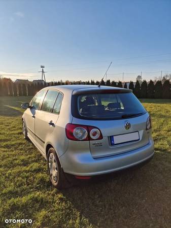 Volkswagen Golf Plus 1.9 TDI Comfortline DSG - 2