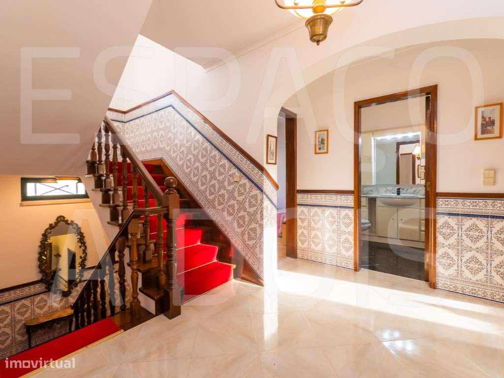 OPORTUNIDADE ÚNICA! Ótima qualidade de construção. Muito soalheira ...-59