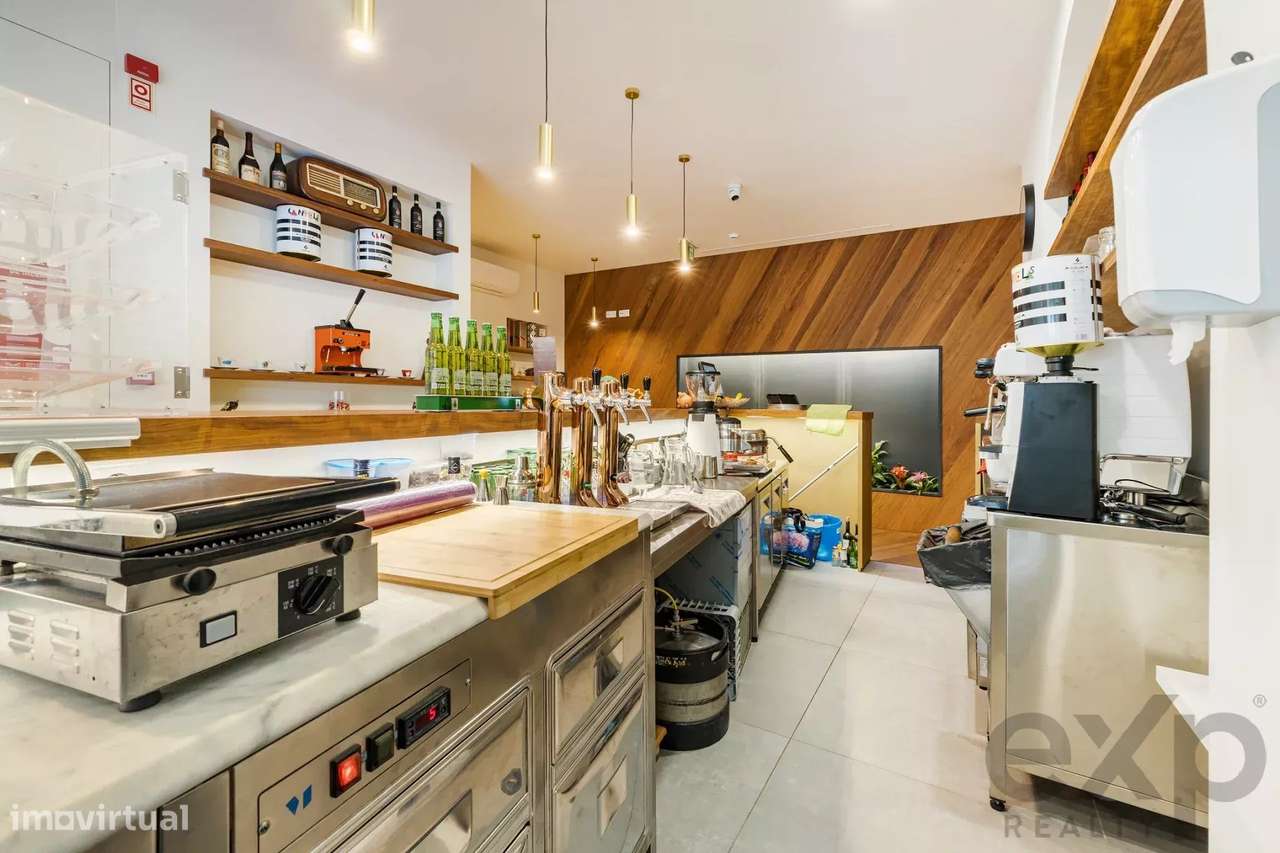 Espaço comercial no coração da Invicta Cidade do Porto! - Grande imagem: 4/23