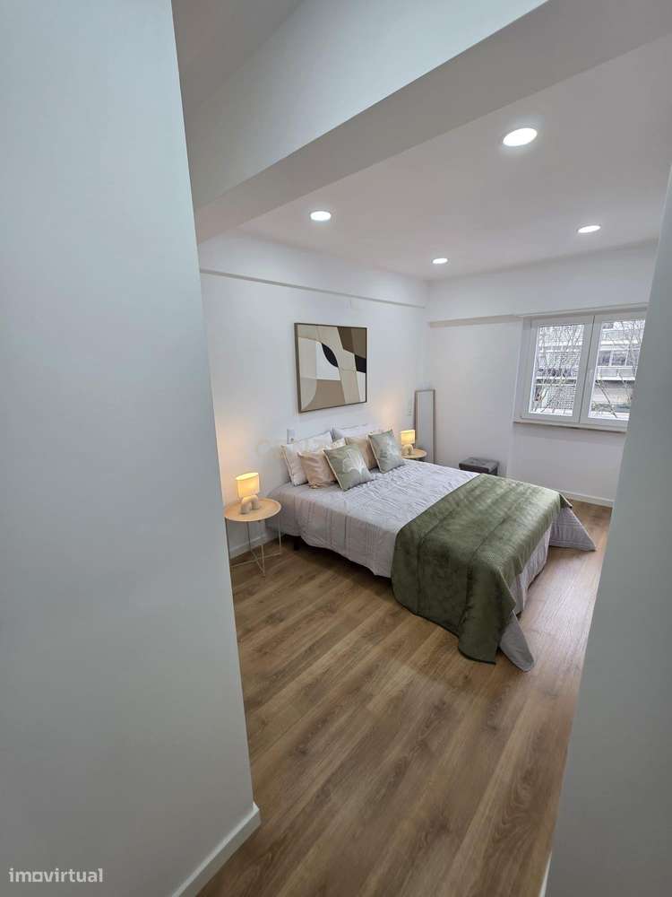 T3 NOVO -C/ SUITE E VARANDA-17