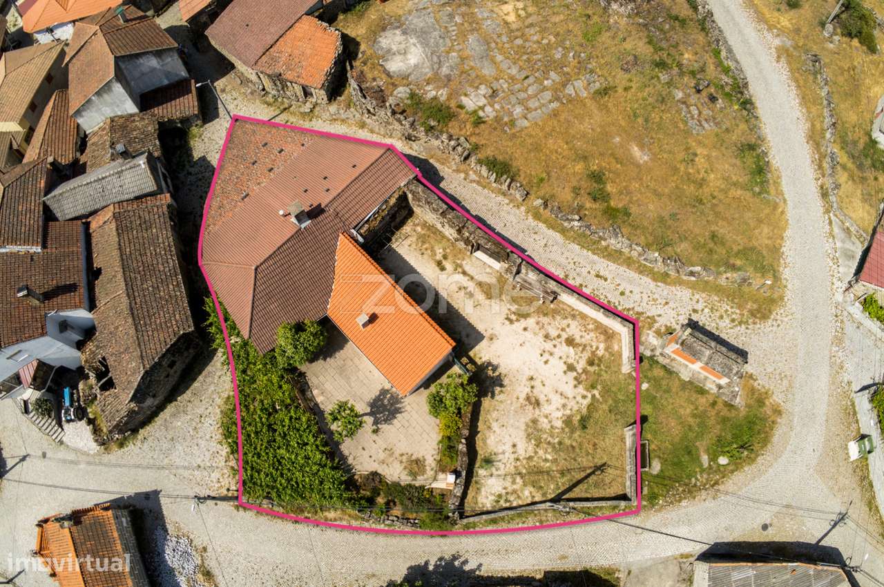 Moradia T3 em Quintã, Vreia de Jales, Vila Pouca de Aguiar - Grande imagem: 4/27