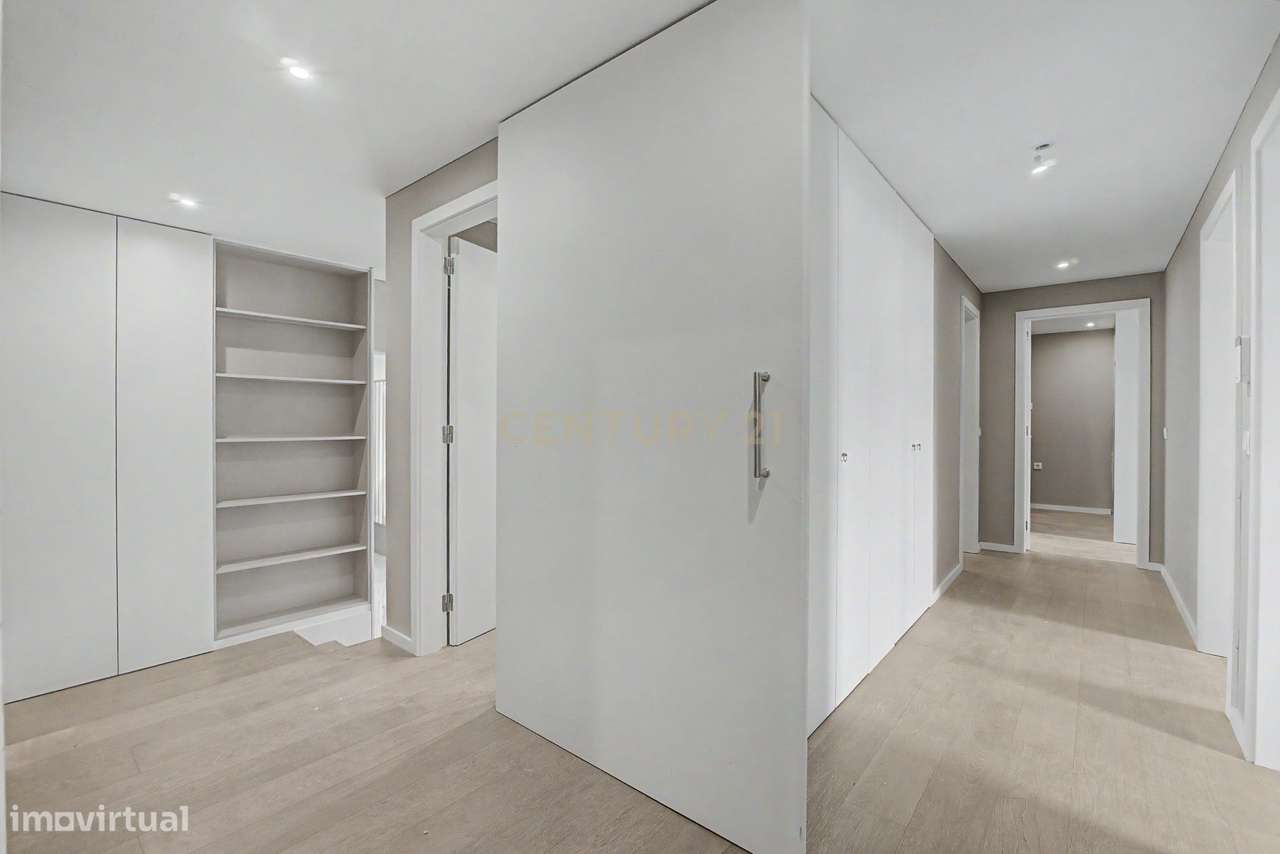 Apartamento T4 Exclusivo em Primeira Linha de Mar | Canidelo-10