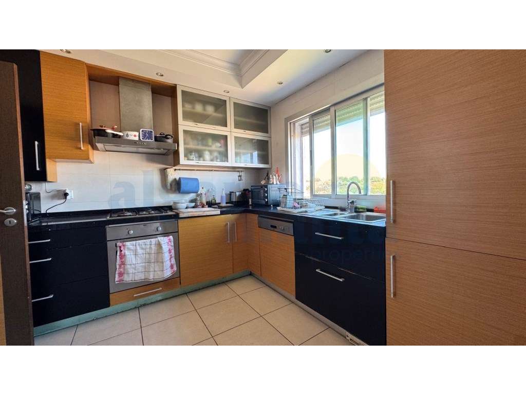 Exclusivo! Apartamento T2 Moderno com Estacionamento em Tavira, Alg...-1