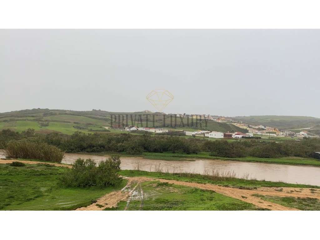 Quinta da Areia em Sta. Cruz, Praia Azul - Grande imagem: 4/29