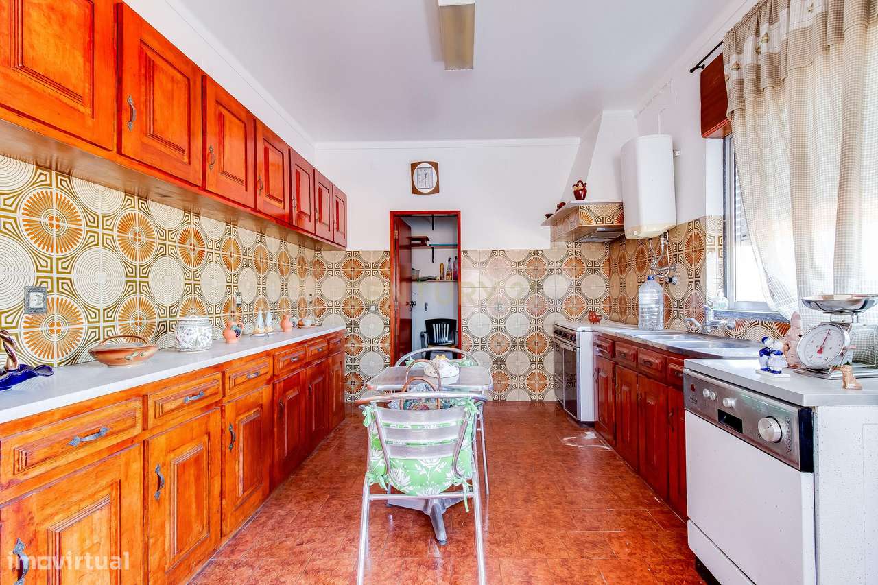 Moradia com Anexos, Armazém e Terreno Agrícola ,São Vicente do Paul –-6