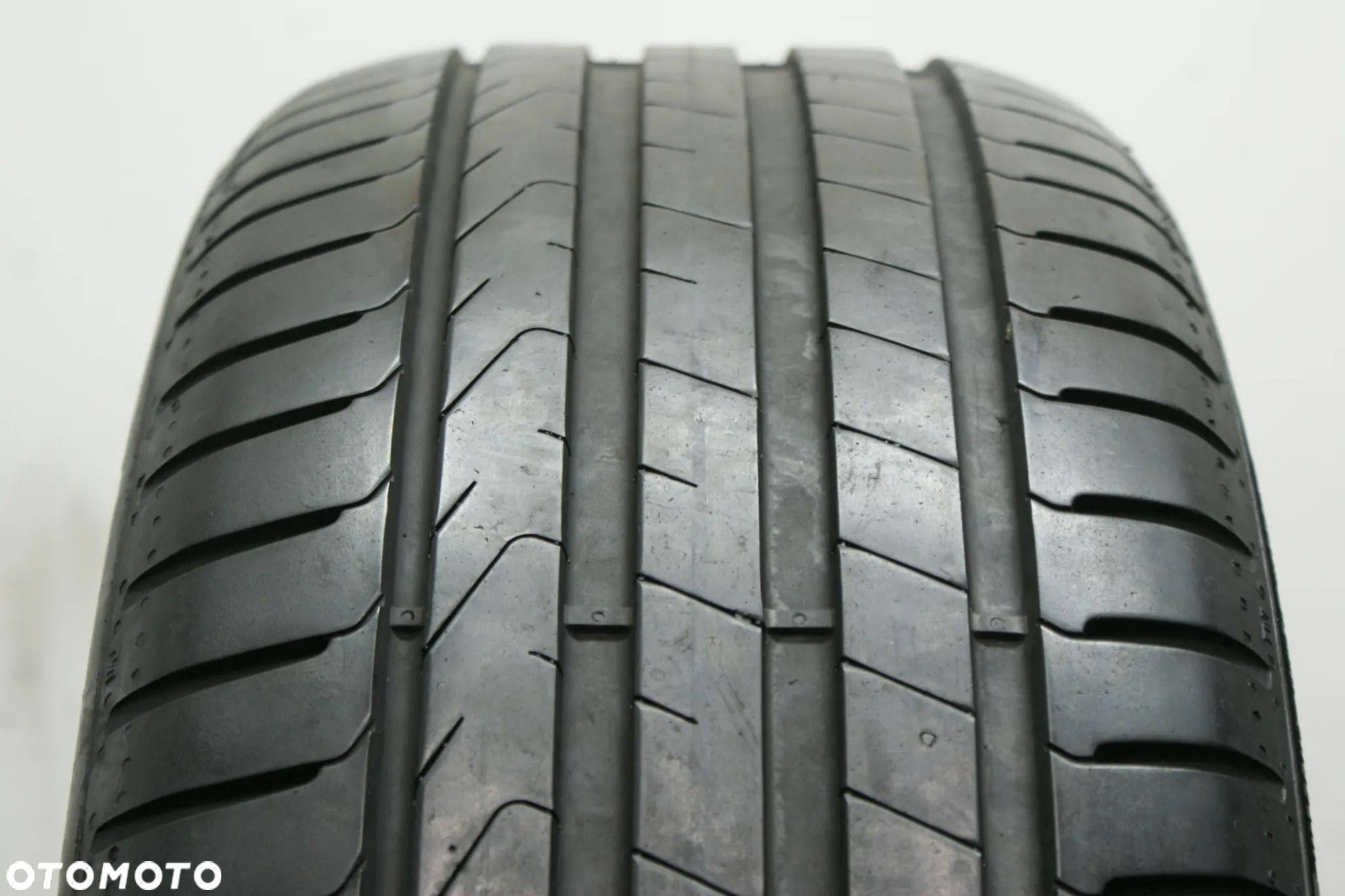 225/45R18 PIRELLI CINTURATO P7 P7C2  6,2mm 2020r - 1