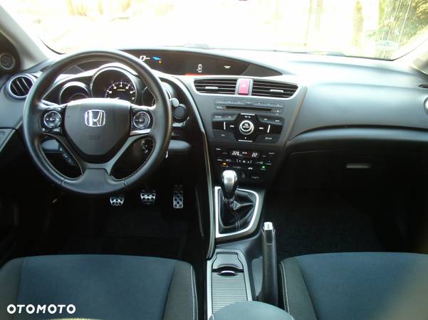 Honda Civic 1.8 i-VTEC Sport - 9