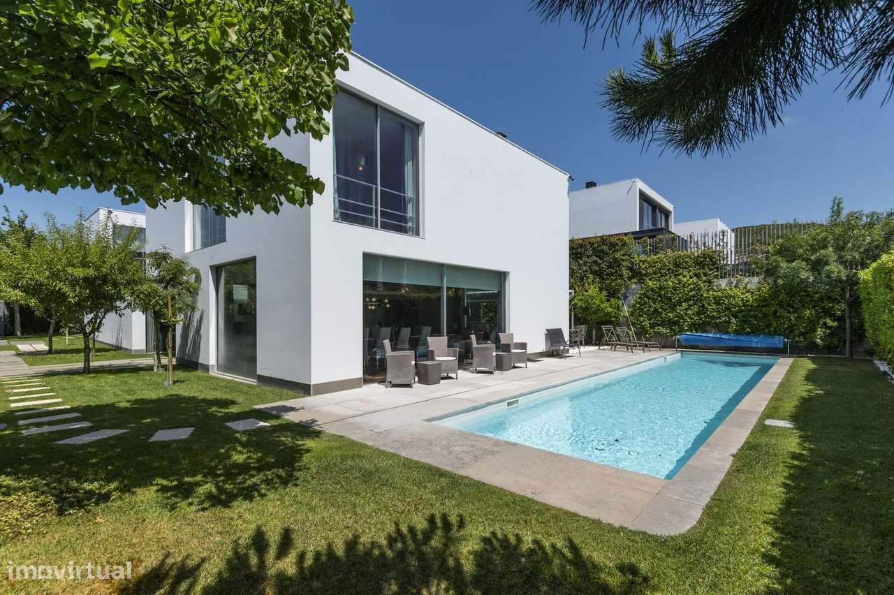 Moradia T5 + 1 com piscina, Carnaxide, Oeiras - Grande imagem: 5/60