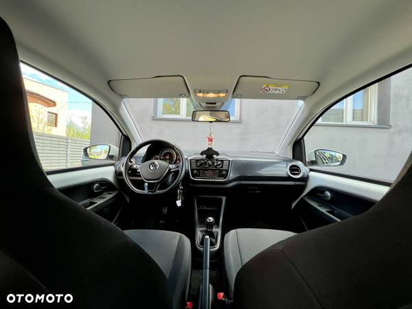 Volkswagen up! 1.0 Beats - 6