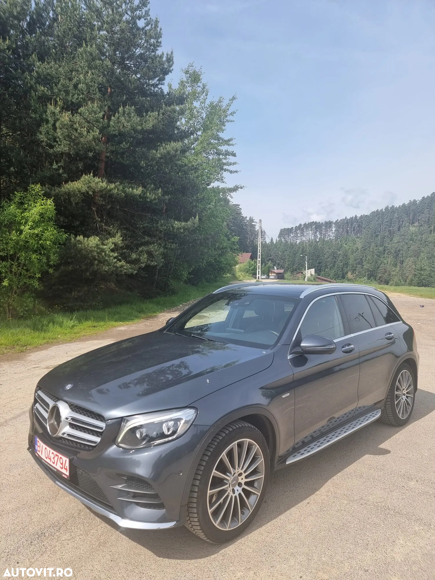 Mercedes-Benz GLC 250 d 4Matic 9G-TRONIC AMG Line - 3