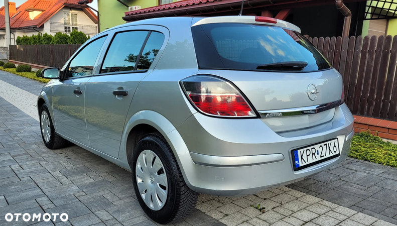 Opel Astra - 2