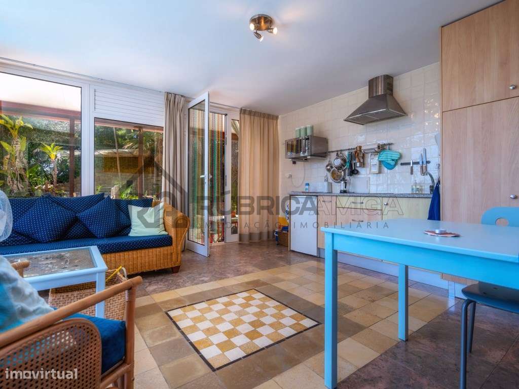 Propriedade Única em Zona Privilegiada com Vista Mar e Piscina - Loulé-24