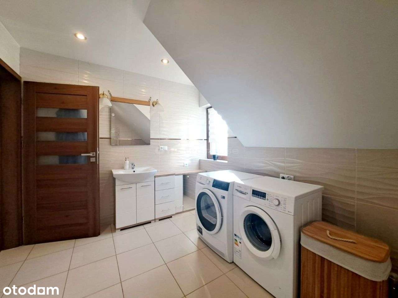 Gotowy do wejścia i umeblowany dom w Sandomierzu-16