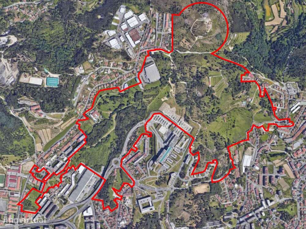 Contíguo ao Parque das 7 Fontes!-27