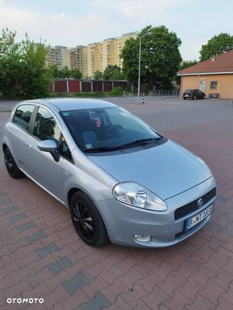 Fiat Grande Punto - 17