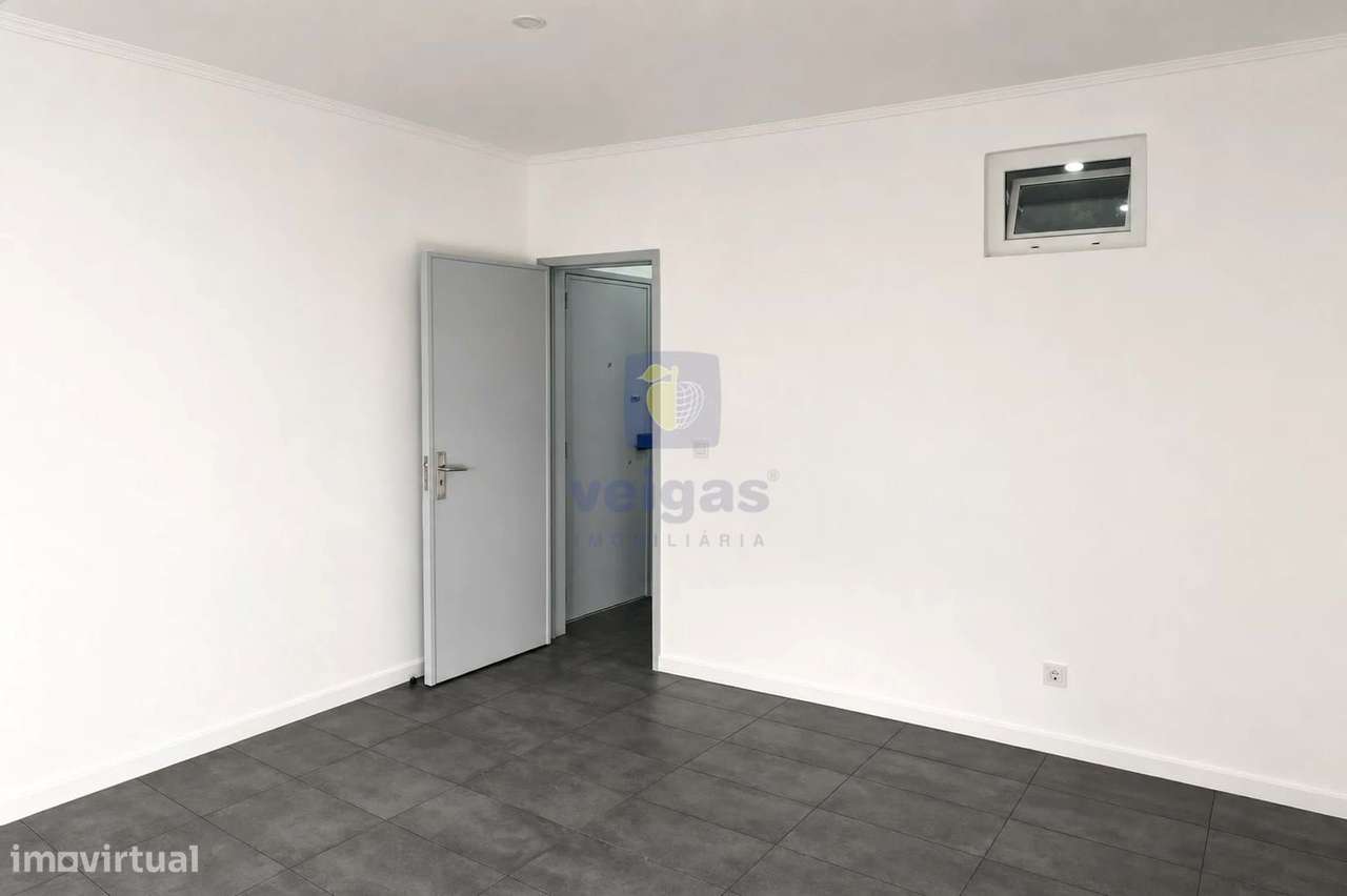 T1+1 com Logradouro - Totalmente remodelado  | Baixa da Banheira-10