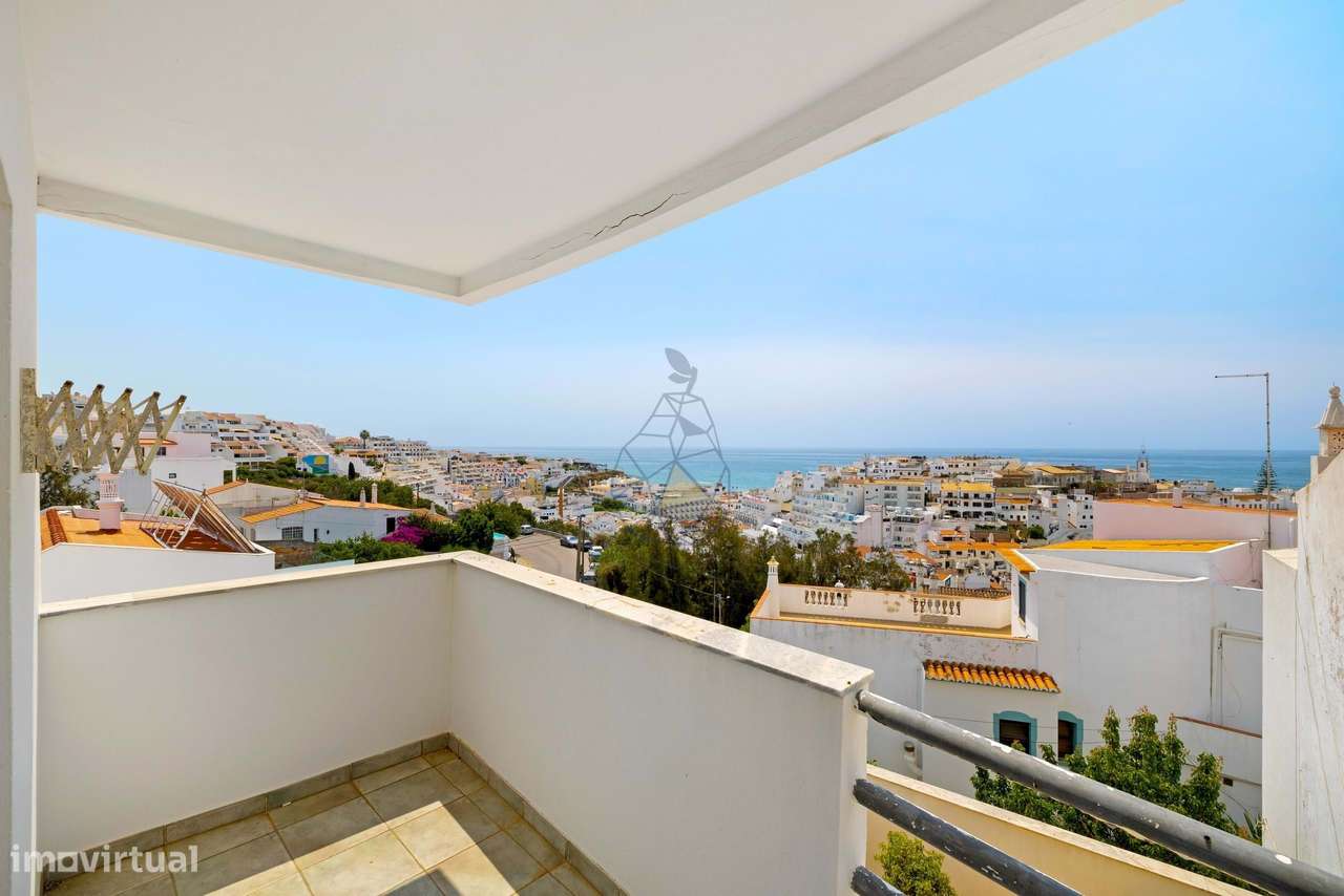 Apartamento com 2 Quartos, Garagem e a Vista Mar  em Albufeira - Grande imagem: 2/35