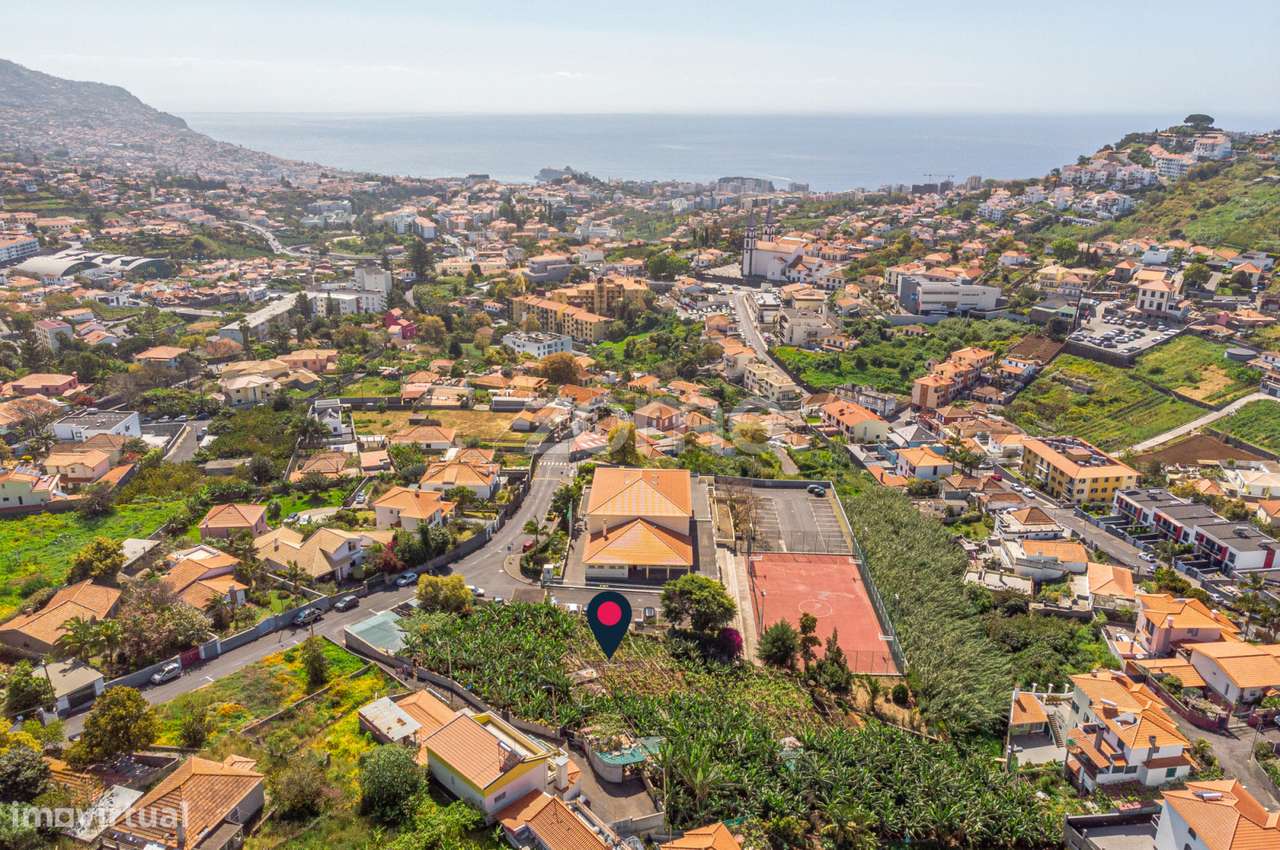 Terreno em Santo Antonio (Funchal) com 1770 m2 - Grande imagem: 2/18
