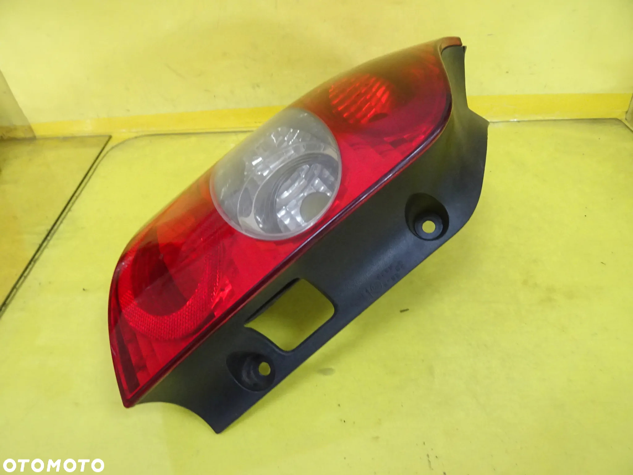 LAMPA LEWY TYŁ RENAULT LAGUNA II 01-05 KOMBI 8200002471 NR623 - 3