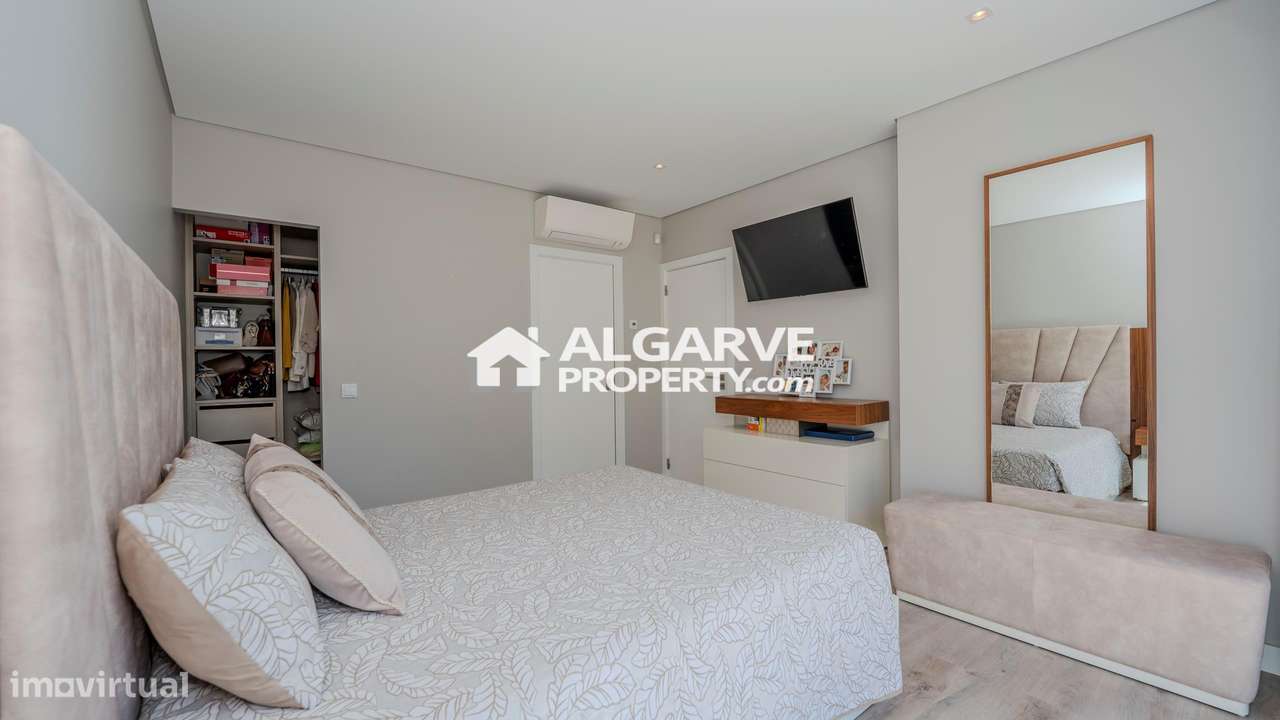 Moradia V3 + 2 numa zona calma perto de Loulé, Algarve-8