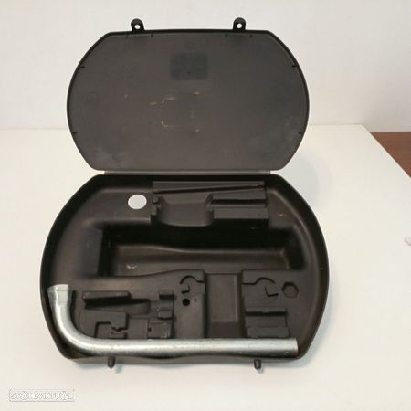 Kit De Troca De Pneu Volkswagen Polo (6N2) - 1