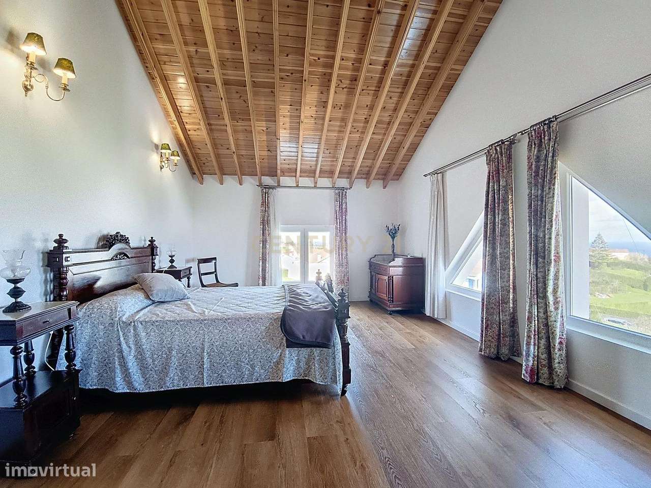 Casa Renovada com Vista Mar em Lomba da Fazenda, Nordeste-15