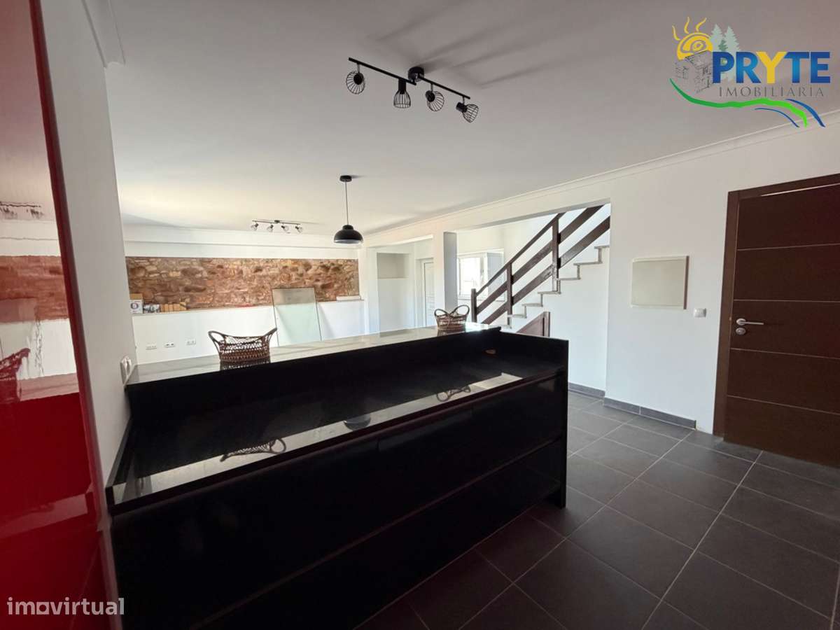 Quinta com moradia T3 , anexos e ruínas em Pedrógão Grande-19