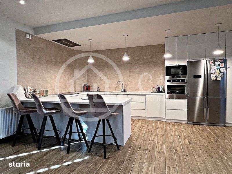 Casa de vanzare cu 5 camere in Santandrei, Oradea - Imagine principală: 5/20