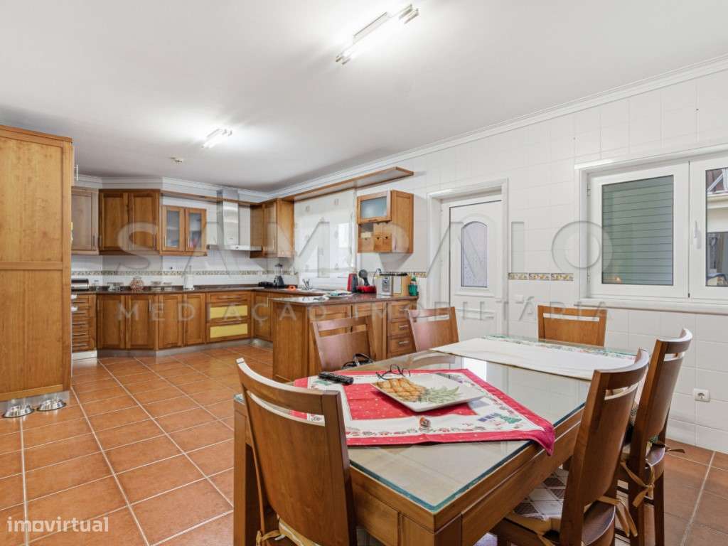 Moradia T4 - Jovim!-5