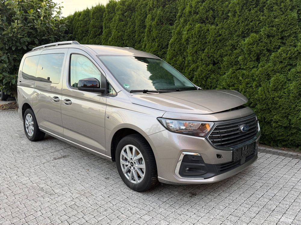 Ford Tourneo Connect Grand 2025
