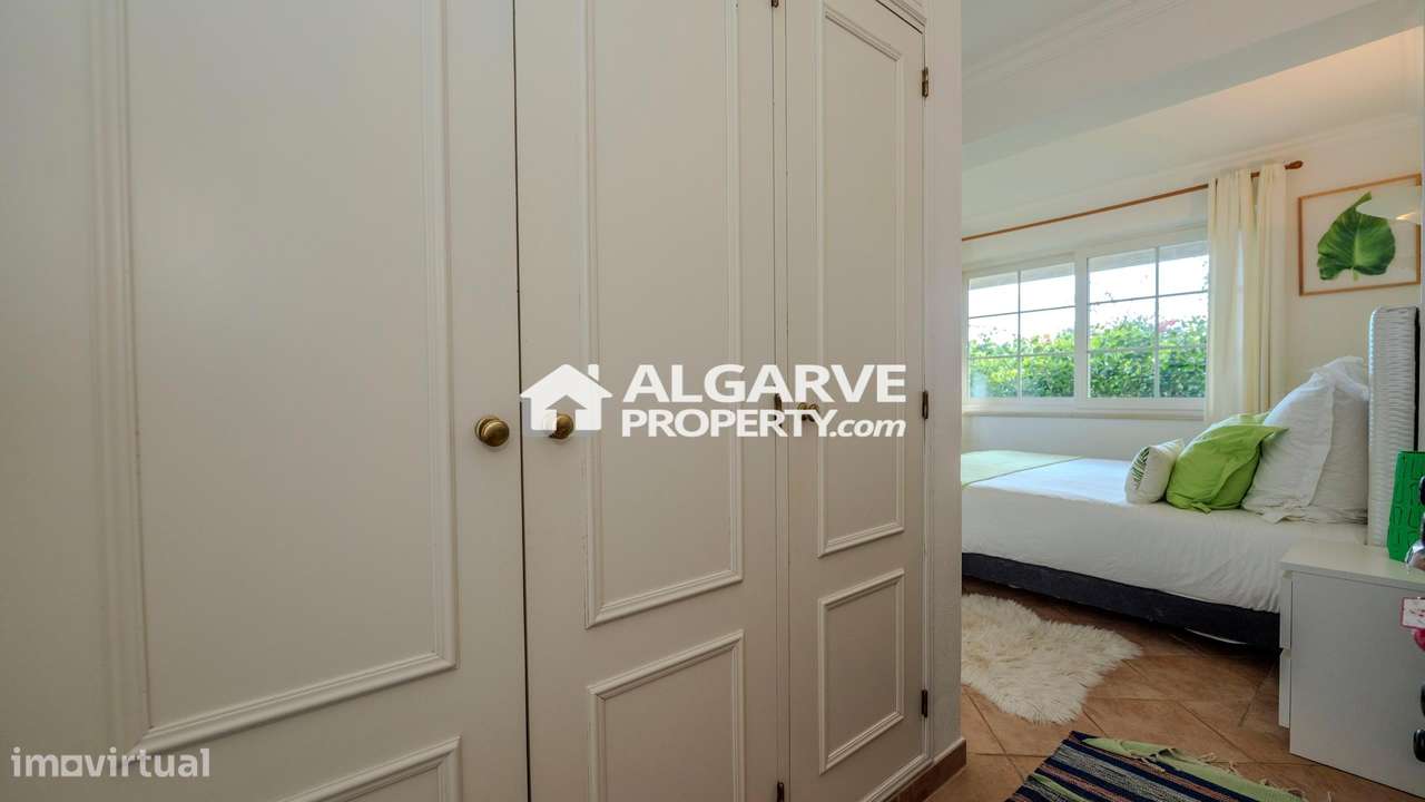 Moradia V4 térrea perto da praia entre Vilamoura e Vale do Lobo-12