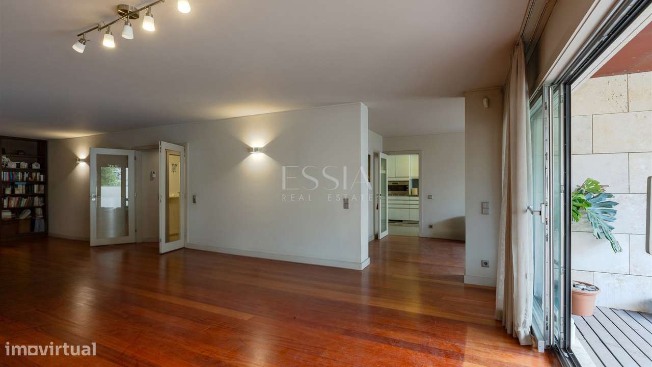 T4 Duplex Foz Douro | T4 Condomínio Fechado Foz Porto | T4 com Jardim - Grande imagem: 4/24