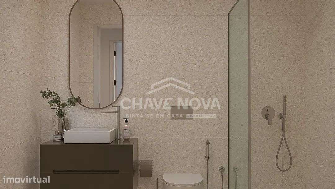 T3 Novo Último Piso c/ Terraço e Box em Santa Marinha (Coimbrões)-14