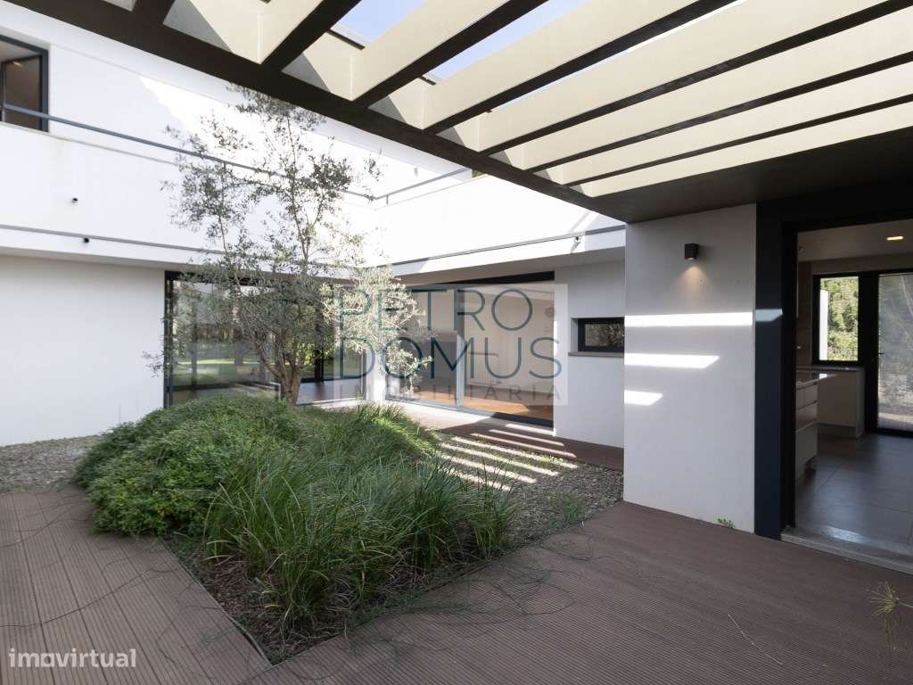 MORADIA NO EXCLUSIVO CONDOMINIO HERDADE DE MONTEVERDE - Grande imagem: 5/39