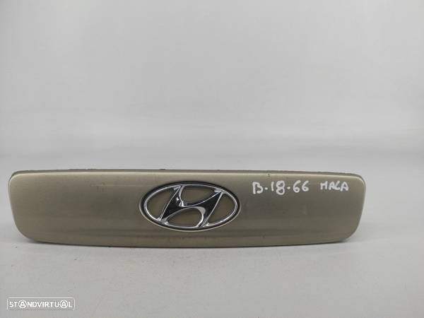 Friso Da Mala / Suporte De Matrícula Hyundai Getz (Tb) - 1