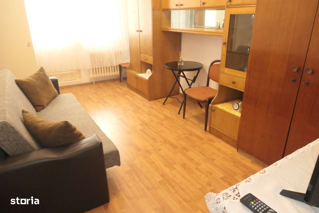 Garsonieră confort 1, mobilată si utilată, zona Vlaicu - Lebăda, et. 1-0