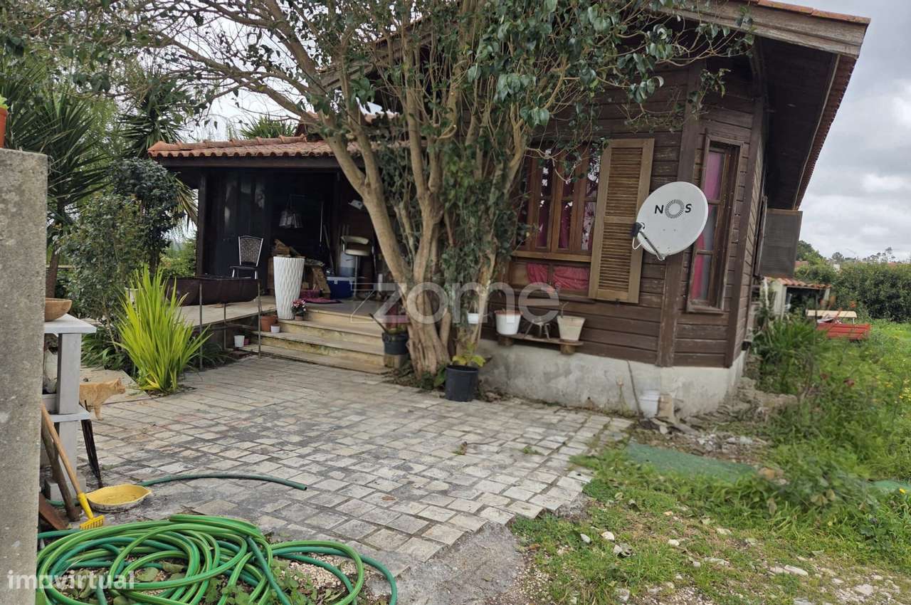 Lote de terreno com moradia-14