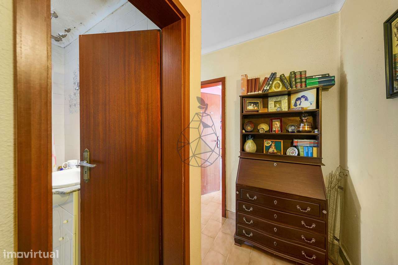 Apartamento T3 com exposição solar nascente /sul em Portimão-15