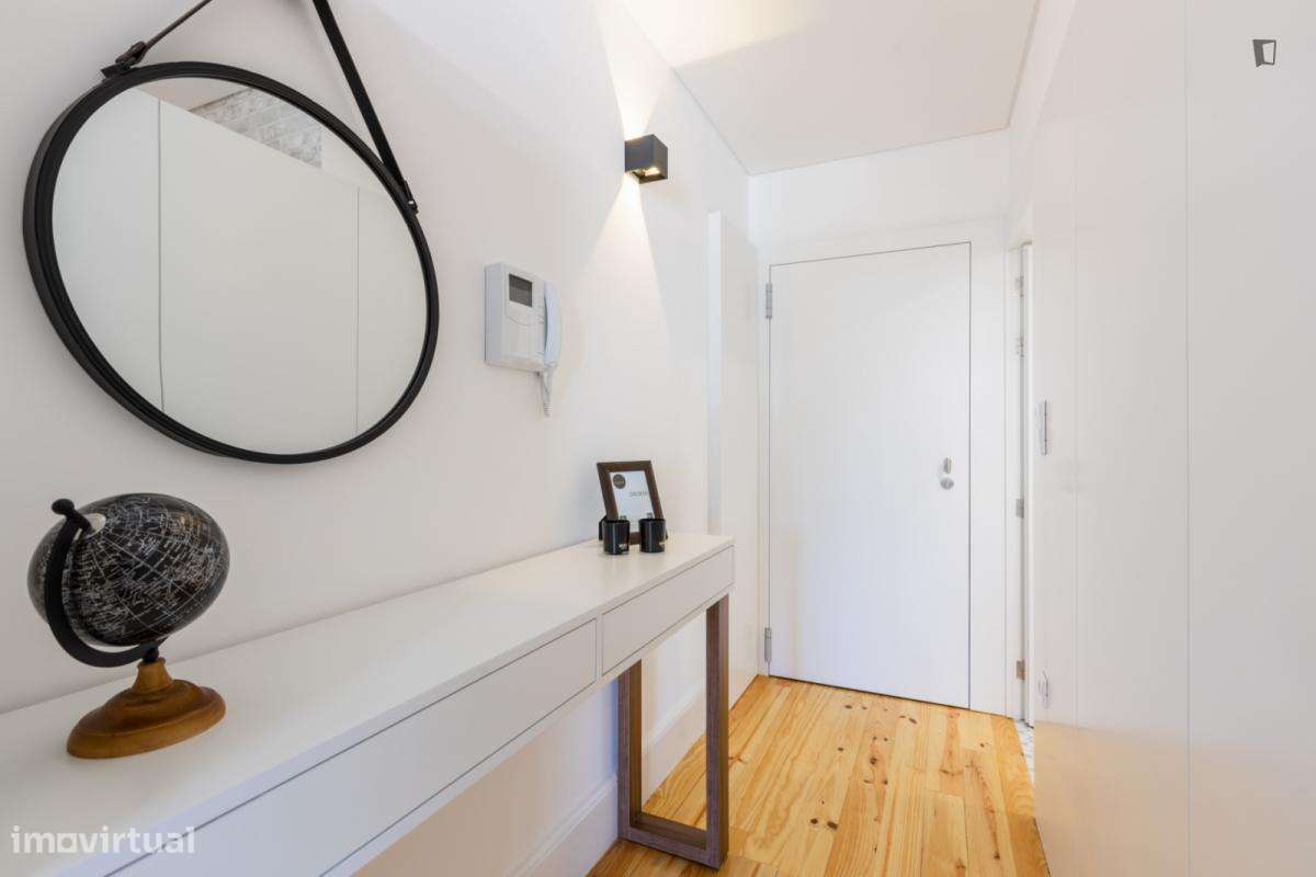 Apartamento com 1 quartos - localizado em Santo Ildefonso Porto - Grande imagem: 3/7