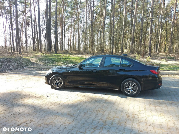 BMW Seria 3 318d MHEV Advantage - 14