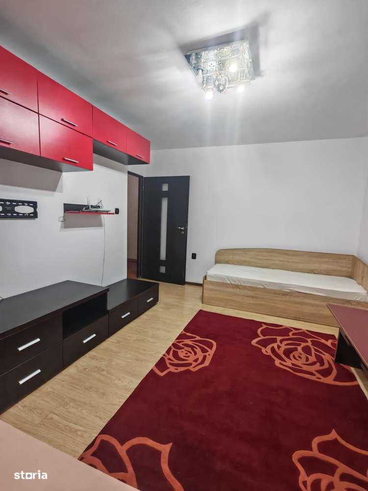 Apartament 2 camere Gavana 3, fond 1992, etaj 3, 2 balcoane,decomandat - Imagine principală: 3/7