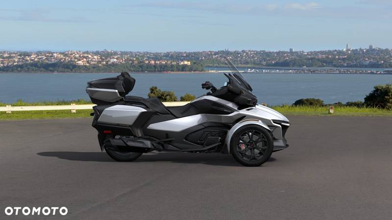 Can-Am Spyder - 7