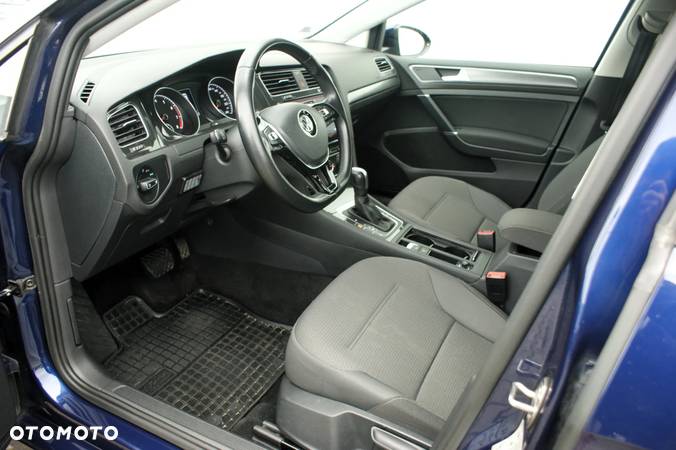 Volkswagen Golf VII 1.5 TSI BMT Evo Comfortline DSG - 9