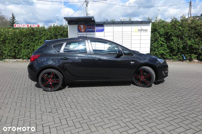 Opel Astra 1.4 Turbo Design Edition - 16