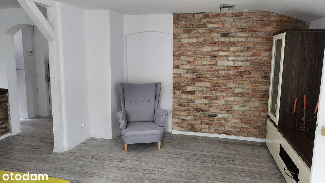 Przestronne 4-pokojowe mieszkanie z ogrzewaniem gazowym-16