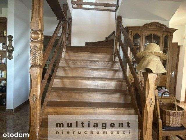 Przestronny dom w bajecznej lokalizacji - Pełny obrazek: 4/9