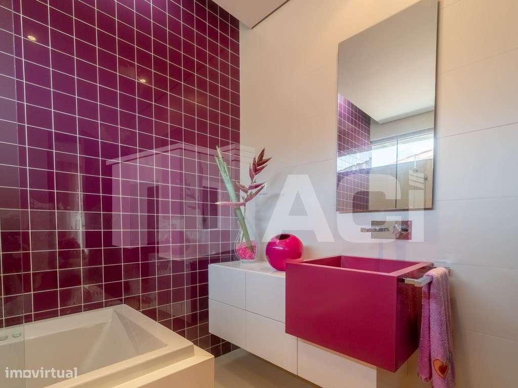 Magnífica Moradia T3+2 nos arredores da Cidade de Leiria-36