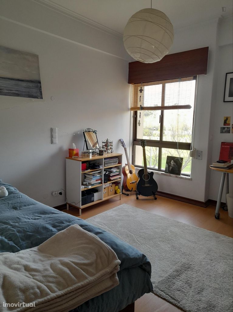 676863 - Lovely single bedroom close to ISTEC