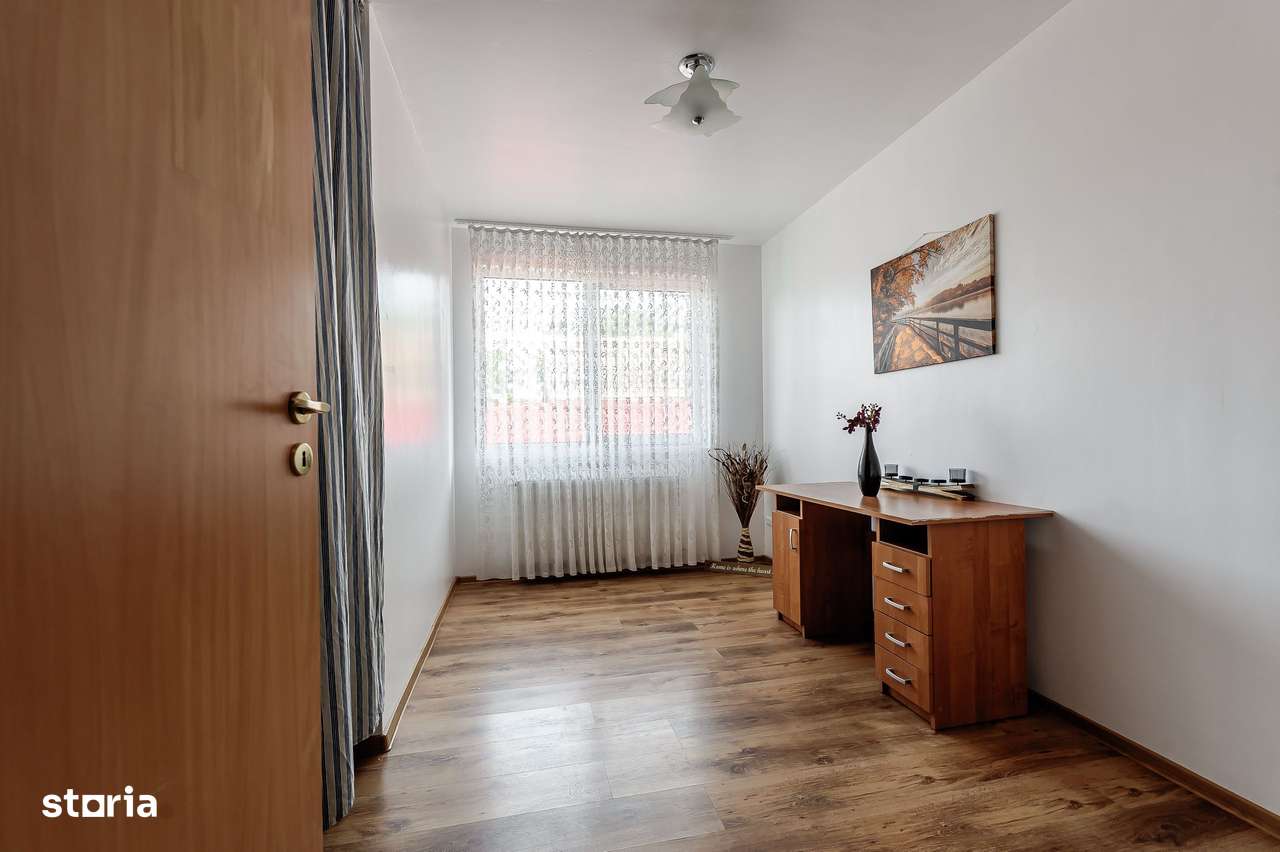 Casă 2008 - 6 camere - teren 1440 mp - Zadareni, Arad - COMISION 0% - Imagine principală: 5/10